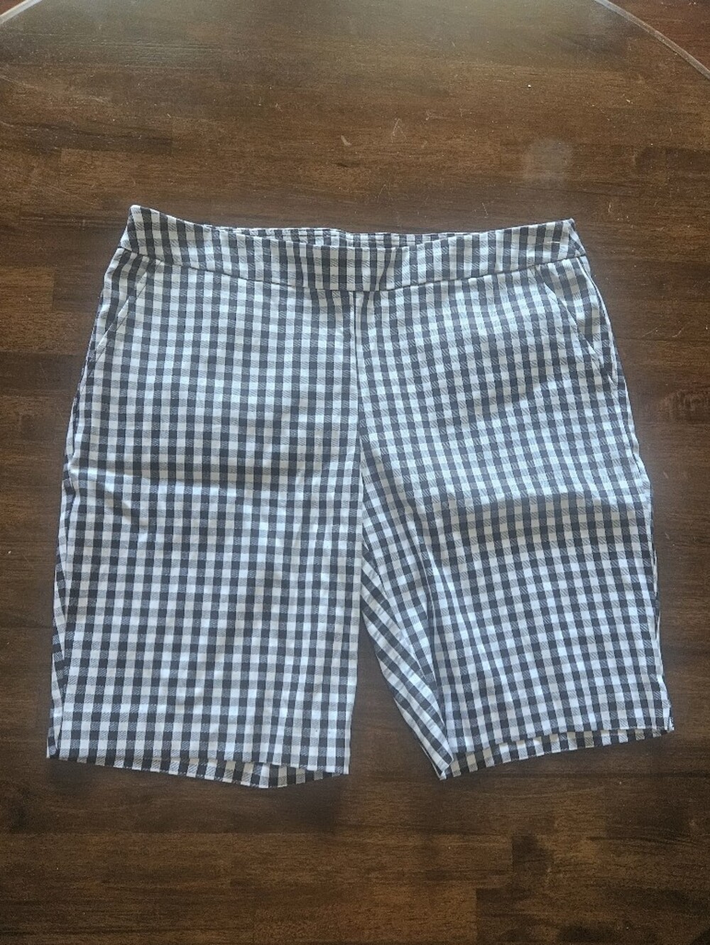 Time and Tru Black and White Gingham Shorts Size XL